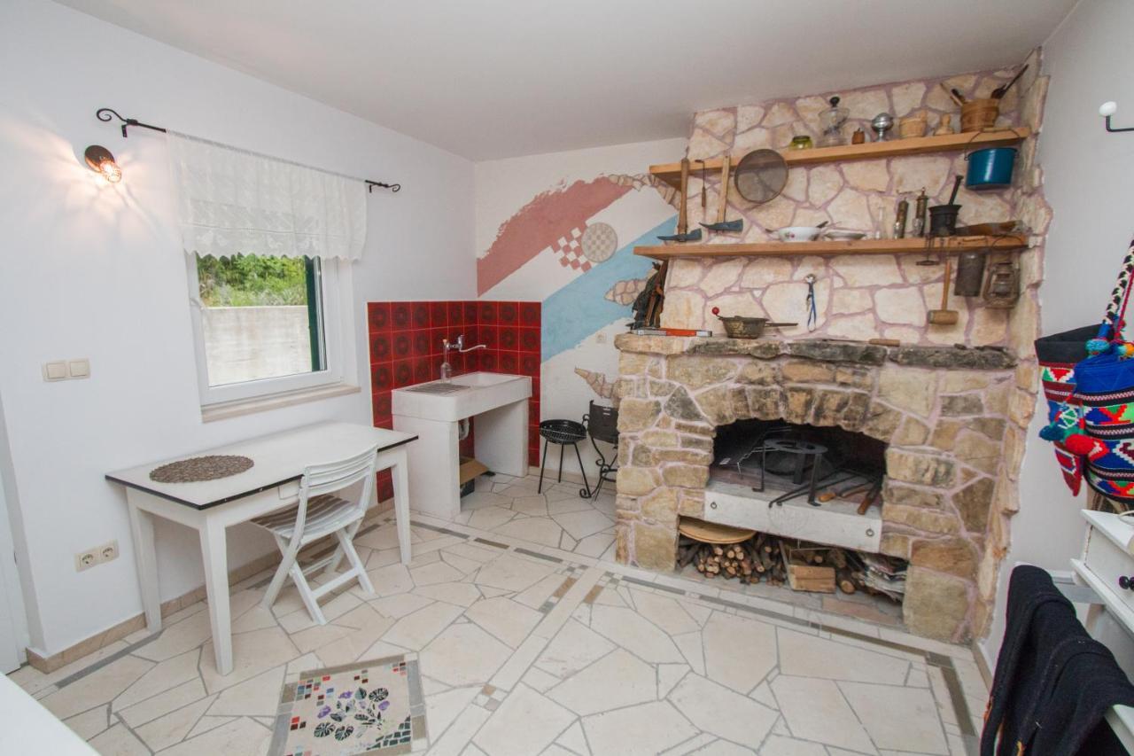Villa Kuca Za Odmor Maka Kučiće Exterior foto